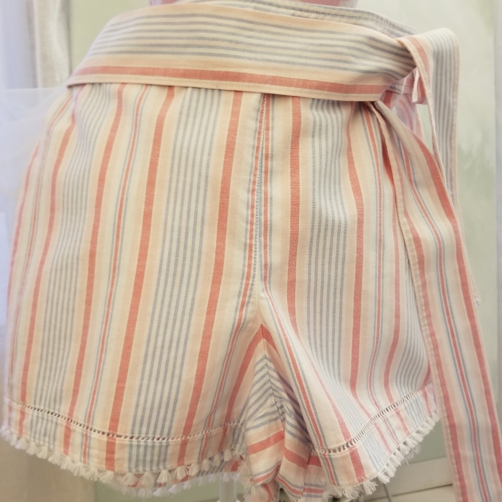 Adorable Shorts just in time for winter cruise vacation! Vineyard Vines! Size 10